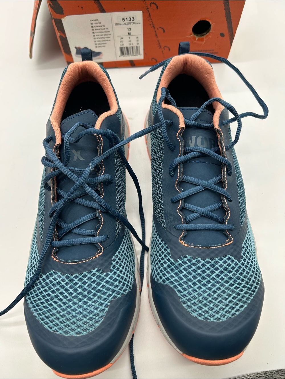 Worx by Red Wing Women’s Aluminum Toe Safety Work Shoe size 12M